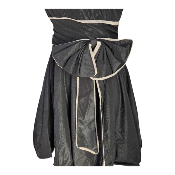 Unbranded Chic Black Bubble Dress with Bow Accent Size Med - Picture 2 of 7